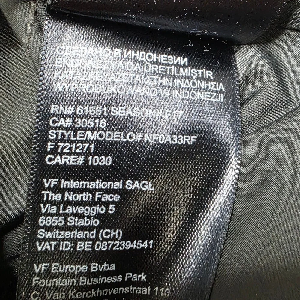 The North Face Mens McMurdo Parka III 550 Down Jacket Black NF0A33RF Large